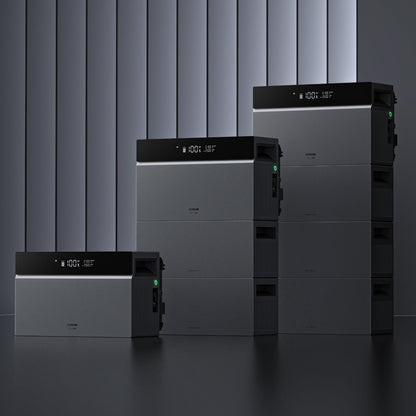 CONOW CBE2000 Pro便携式蓄电池，2048Wh全能储能系统，含微型逆变器和IP65防护，适用于户外。