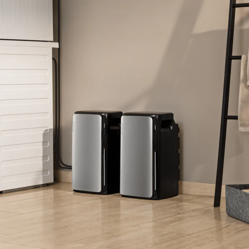 EcoFlow STREAM AC Pro Balkonkraftwerk mit Speicher 1,92 kWh, AC Ausgang 1200W, IP65, 100% kompatibel mit allen Mikro-Wechselrichtern